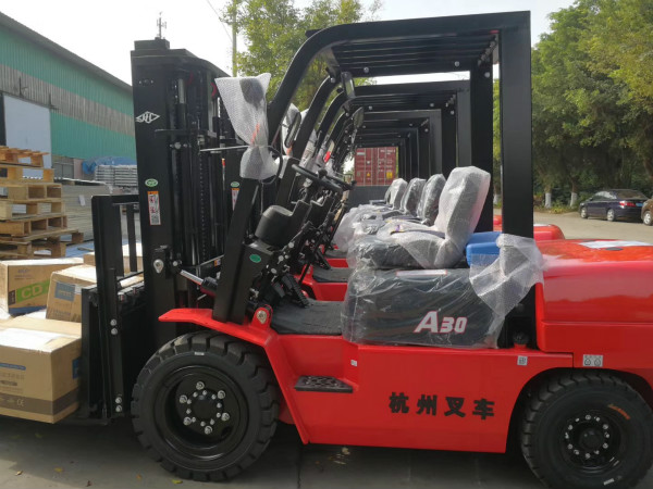 叉車轉向沉重？叫你這些方法排除！
